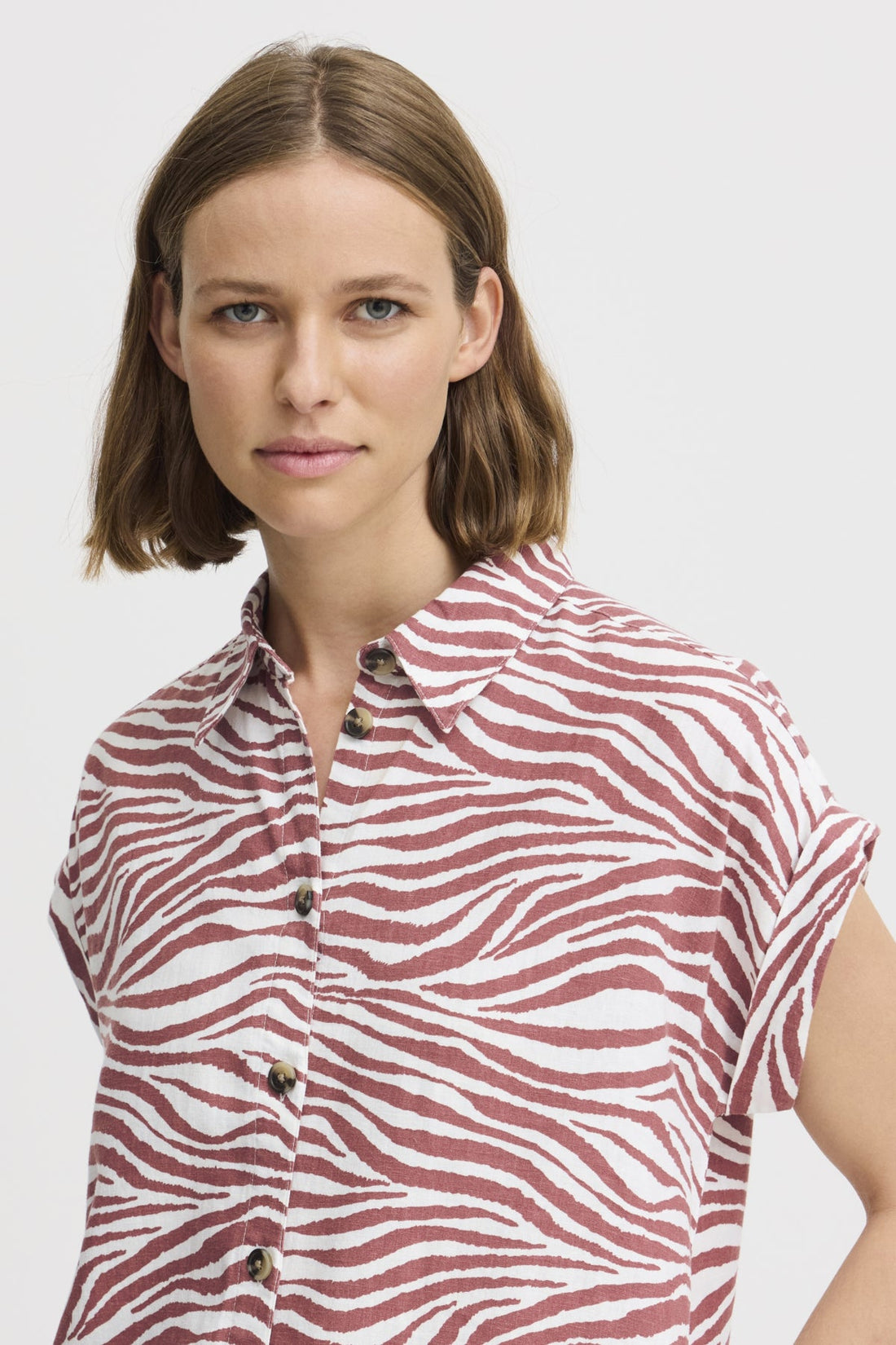 Animal Light Mahogany Mix Shirts - Byfalakka Ss Shirt van b.young