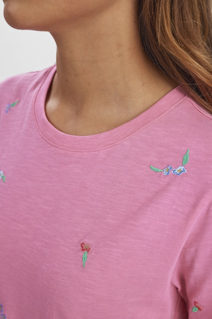 Pink Carnation T-shirts - Nusuis T-Shirt - Gots van Numph