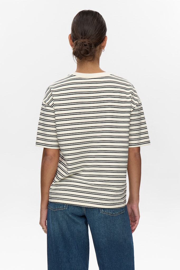 T-shirts - Numacie T-Shirt van Numph