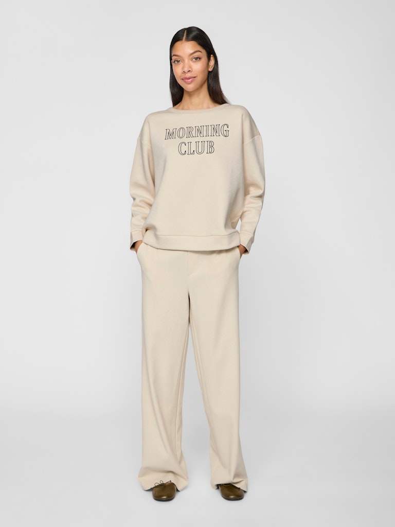 Pulls - Vimaldea Emb O-Neck L/S Top van Vila