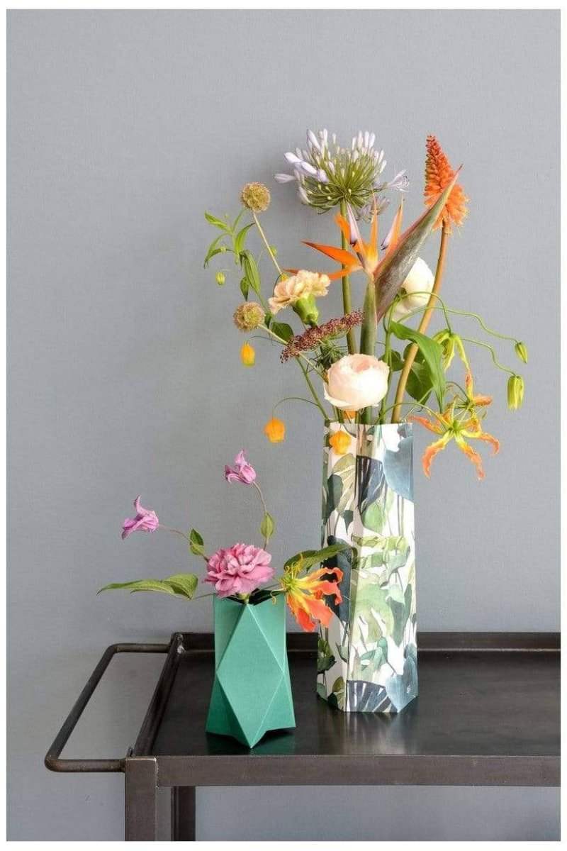 Botanical leaves Gifts - Happy hugs SC by IsaBella kaart & vaas in 1 van Happy Whatever