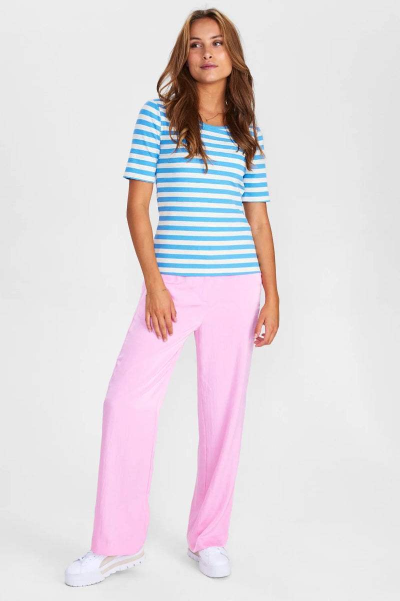 Bonnie Blue Shirts - Numicke Ss Blouse van Numph