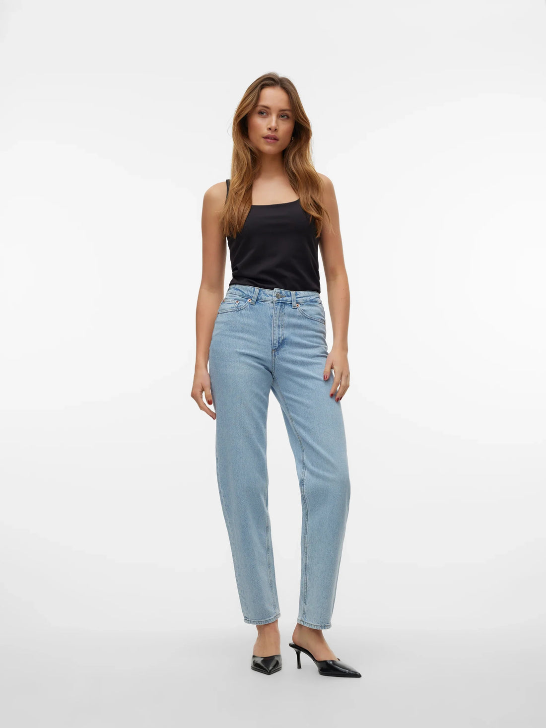 Light blue denim Jeans - Vmtessa Hr Mom Jeans Ra339 Ga Noos van Vero moda